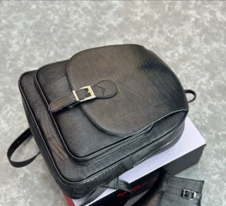 کوله پشتی زنانه ولوریا مدل مارال چرم