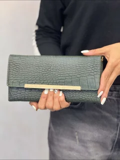 کیف‌پول زنانه تمام چرم